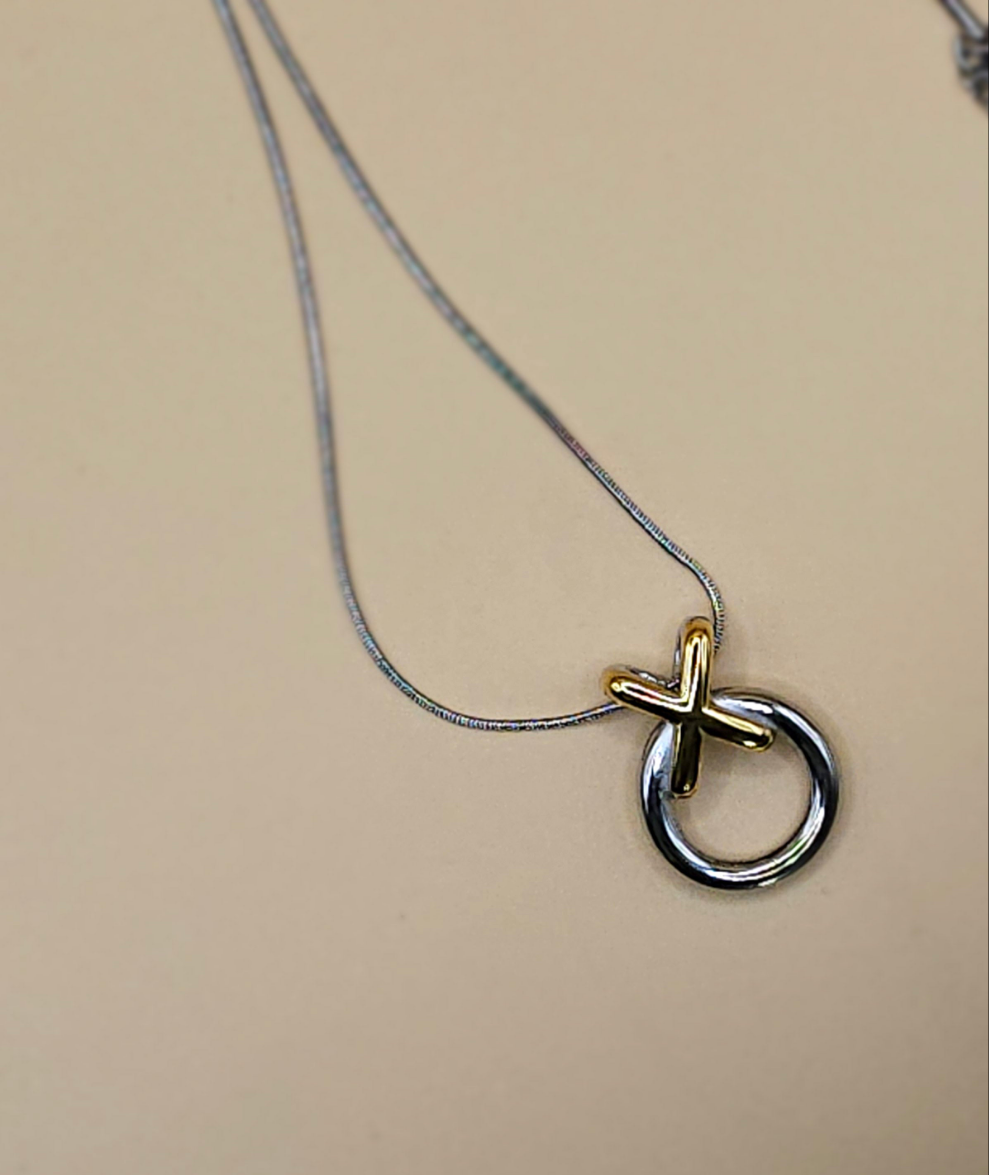 The Helena Necklace